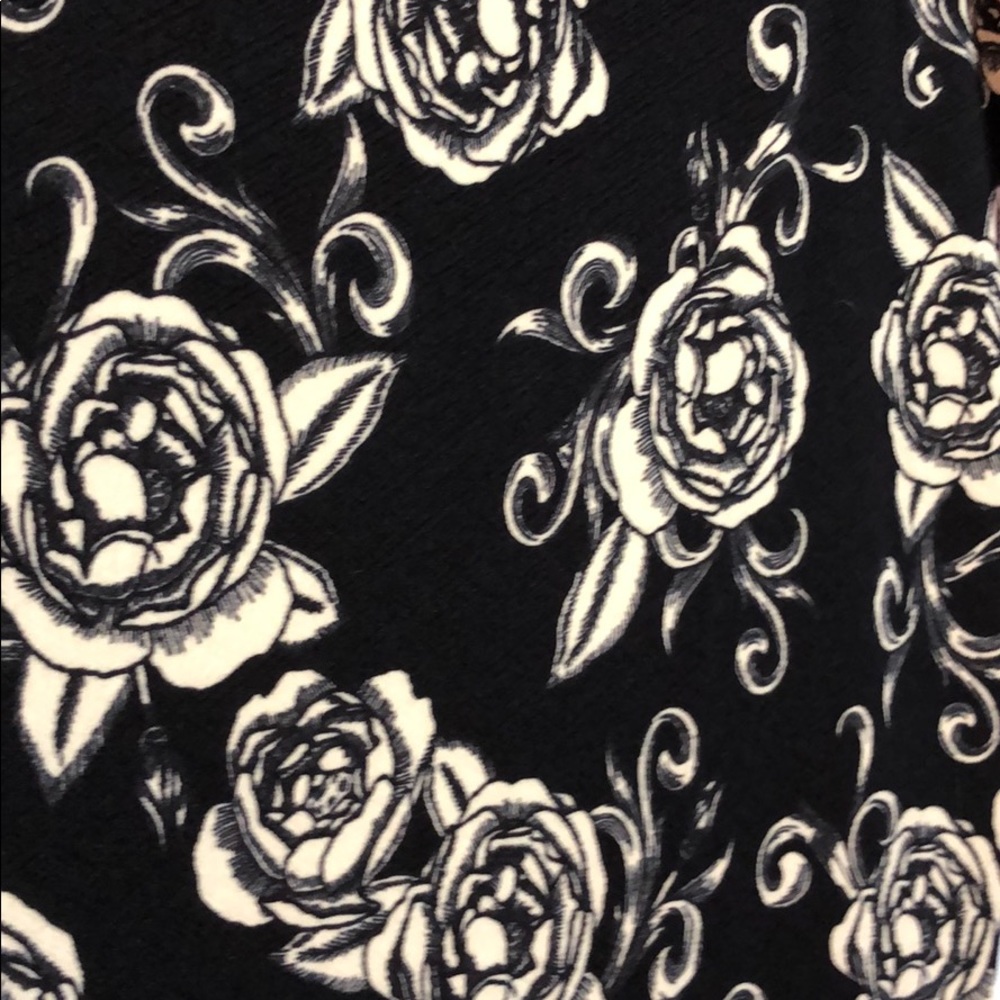 🌹LuLaRoe ROSE Cassie, Size XL, NWT🌹
